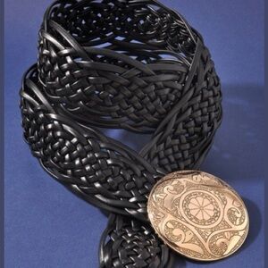 New Braided Western Faux Leather Concho Black Belt
Trendy Waistwear